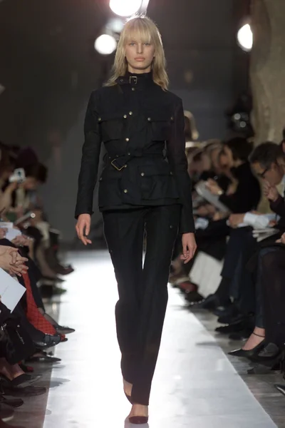 Look 7